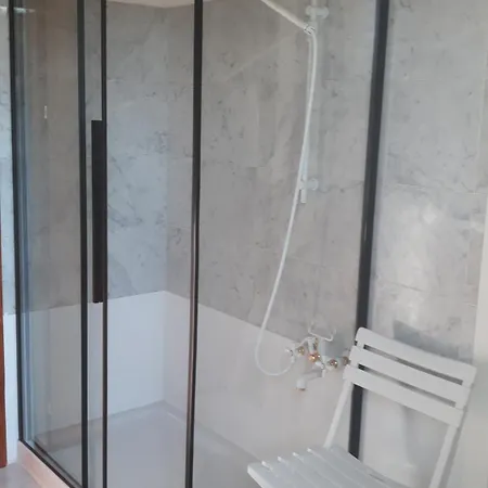 Oda ve Kahvaltı Ambrosia 3*